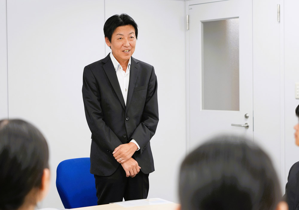 取締役 フューネラル事業部長 吉宗裕文